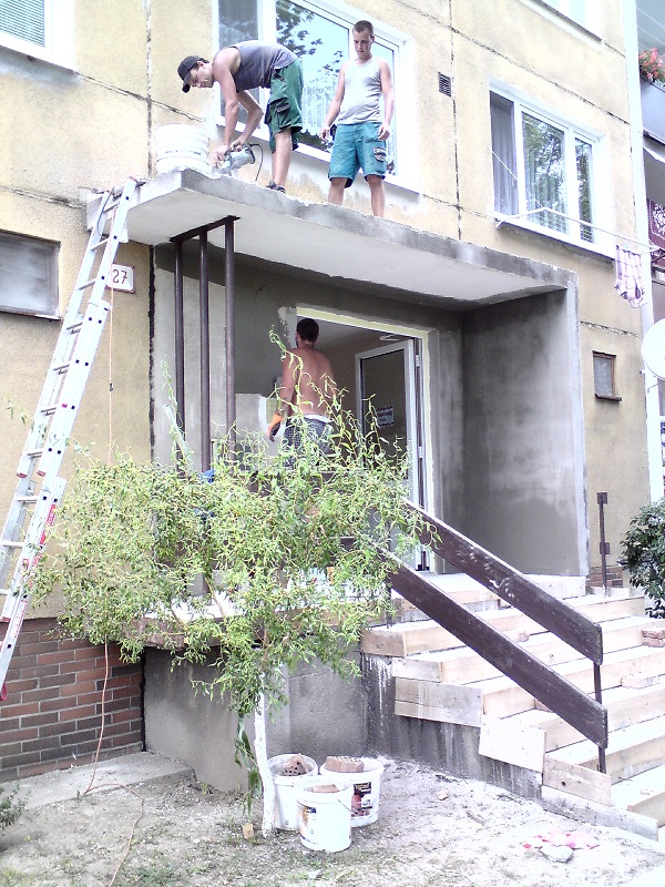 Revitalizácia schodiska  a vstupu do bytového domu Nováky
